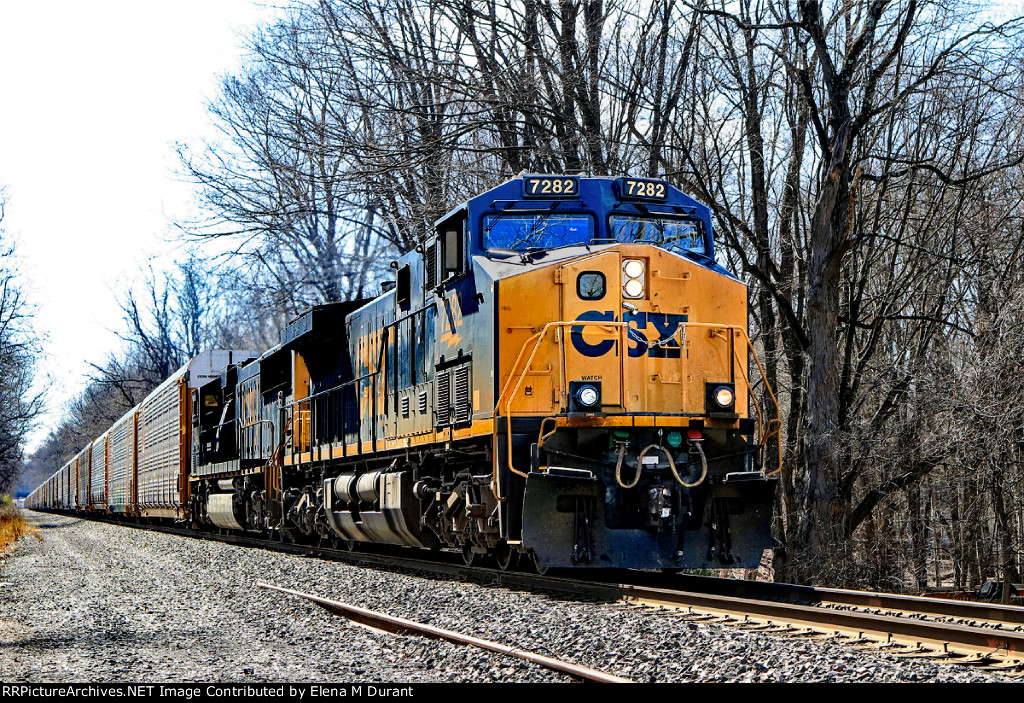 CSX 7282 on M-217